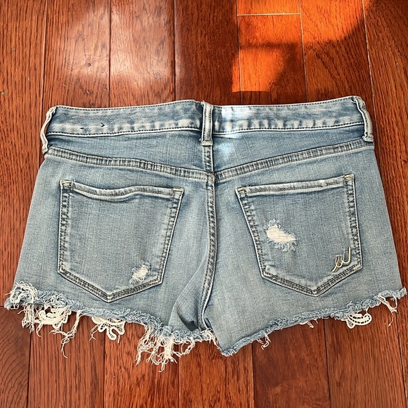 Express Jean Shorts Ripped with Lace - Picture 4 of 4